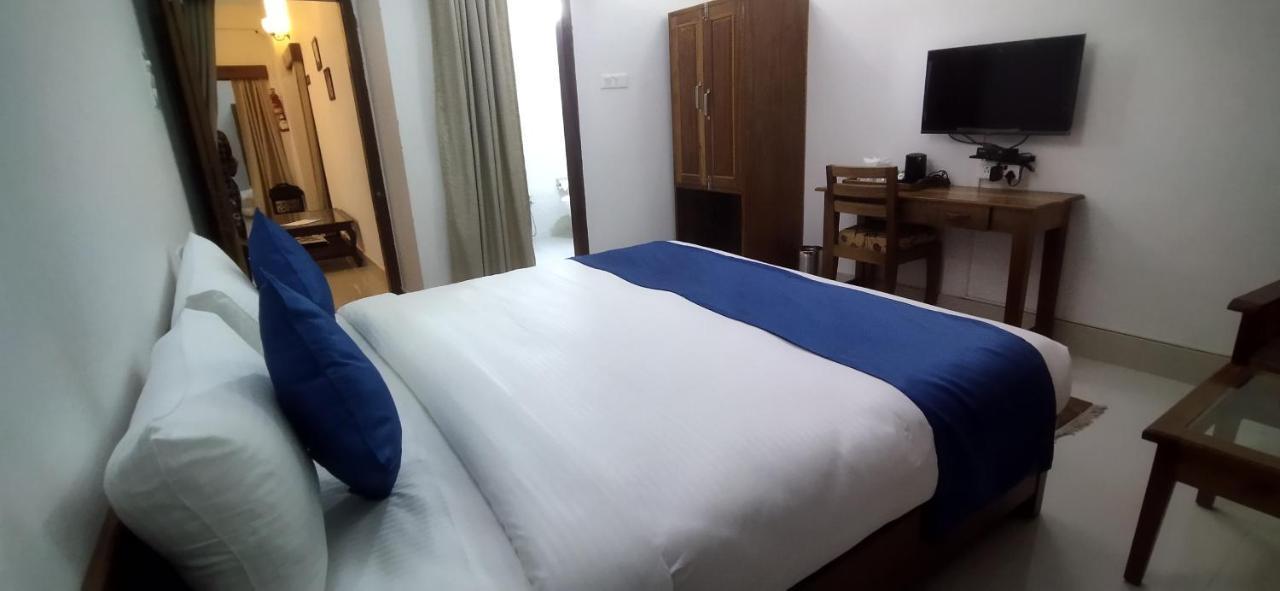 The Camellia Hotell Dibrugarh Eksteriør bilde