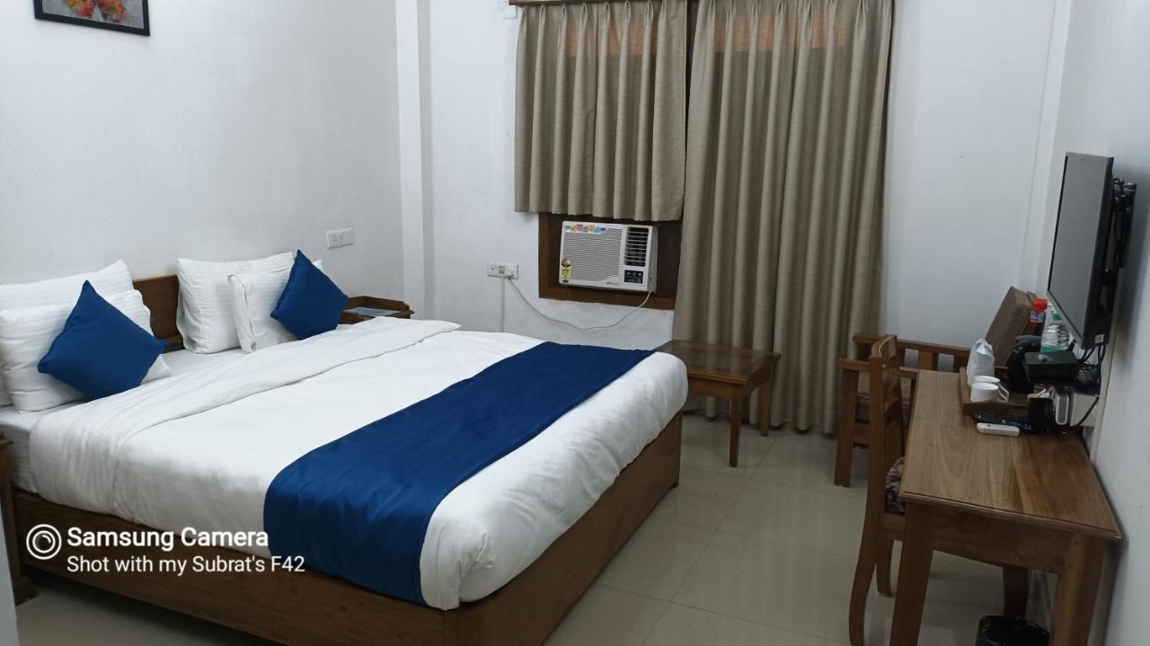 The Camellia Hotell Dibrugarh Eksteriør bilde